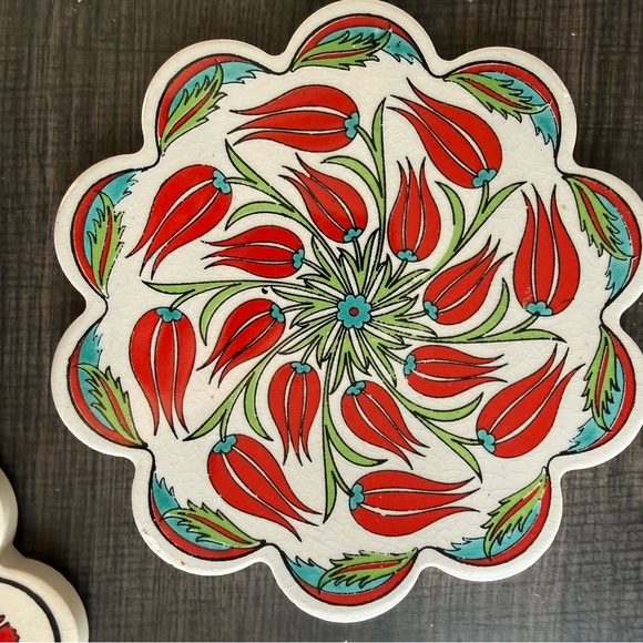 Floral Patterned Trivets Set - Picture 2 of 6